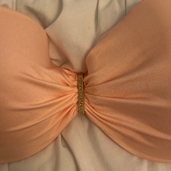 34DD Victoria’s Secret bathing suit - Picture 2 of 3